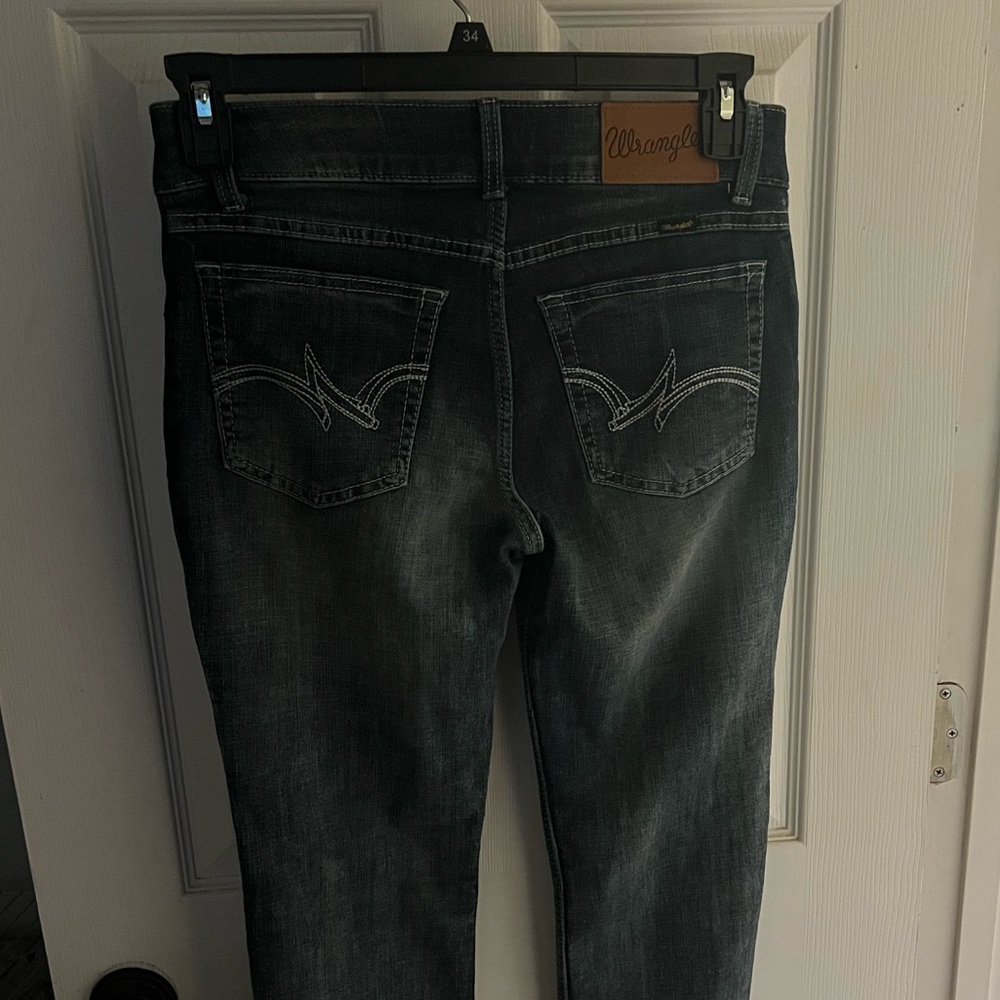 Wrangler Women’s Black Faded Skinny Jeans